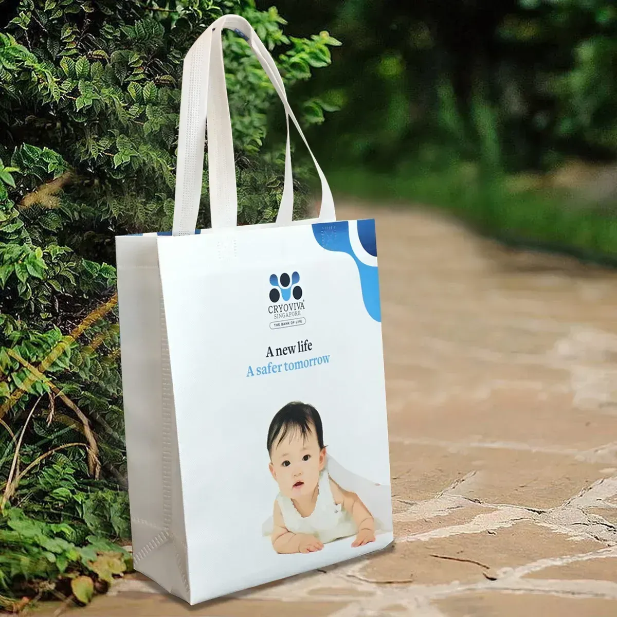 Customized Design  Eco Friendly  Reusable promotional pp non woven Tote bag for Promotional